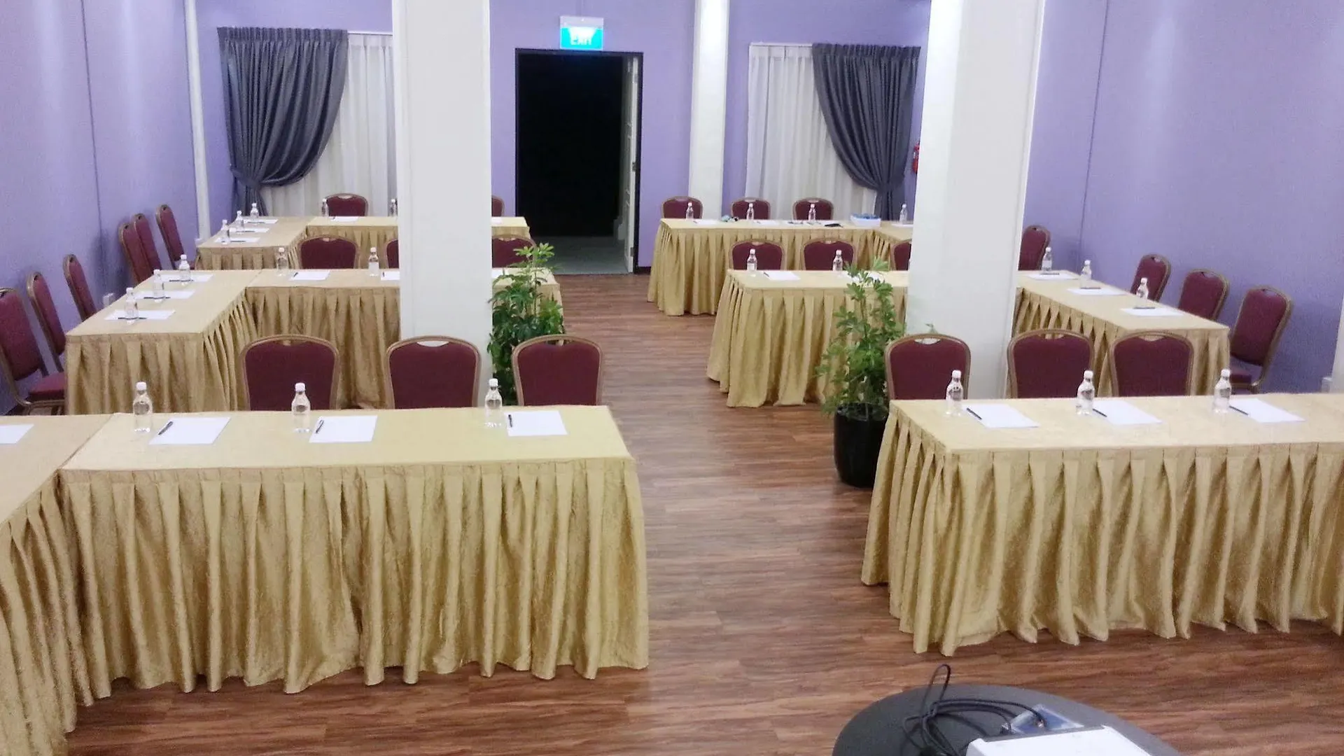 Raintr33 Hotel Σιγκαπούρη 4*,